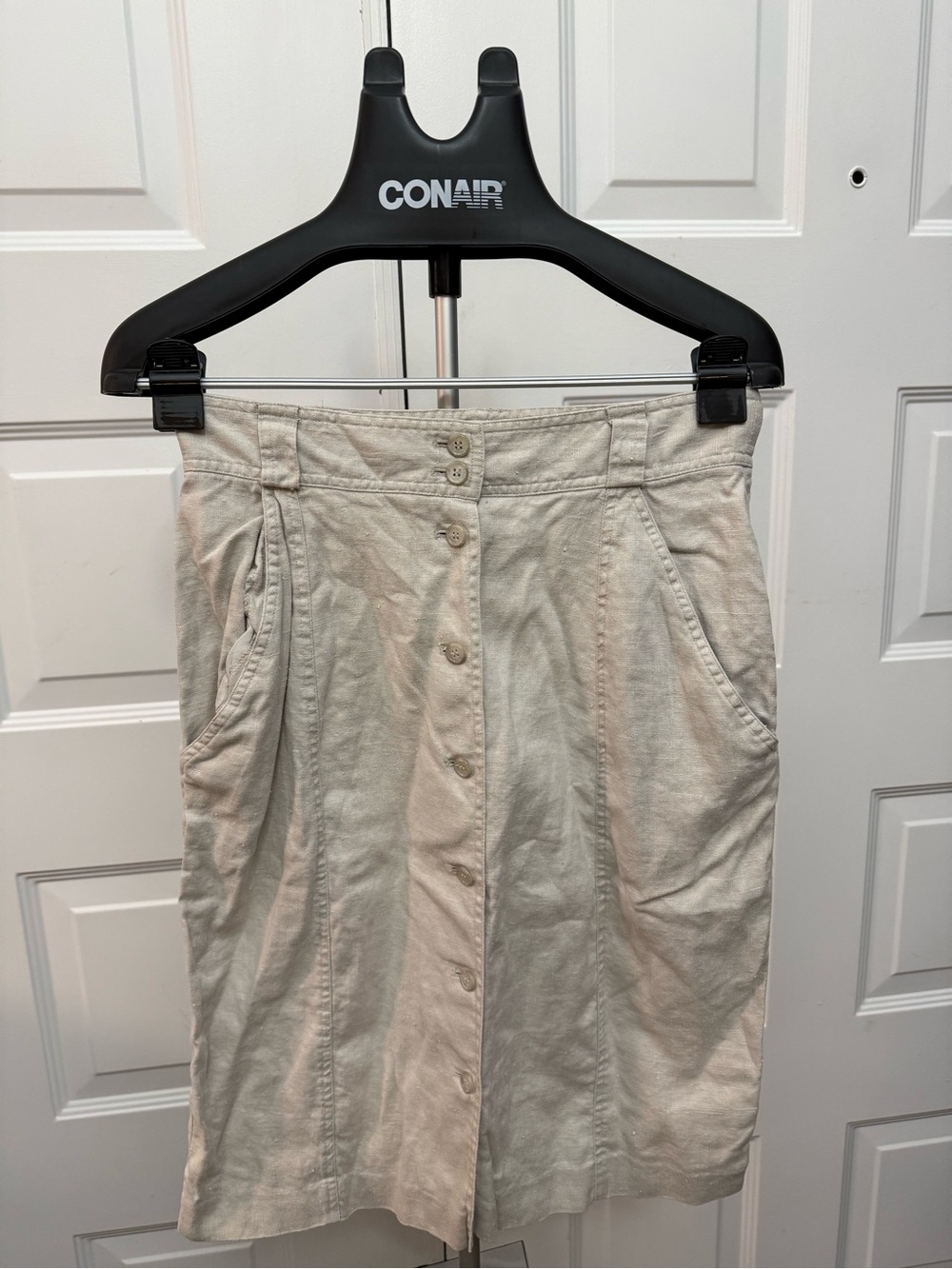 Liz Claiborne Neutral Linen Skirt in Beige-Tan